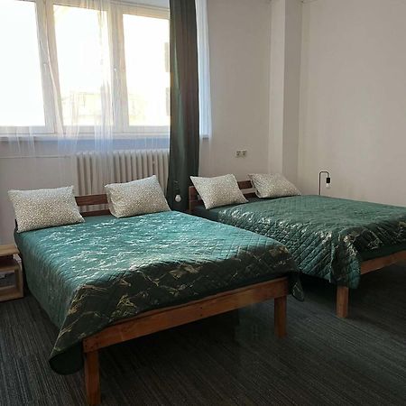Tom Hostel Красков Екстериор снимка
