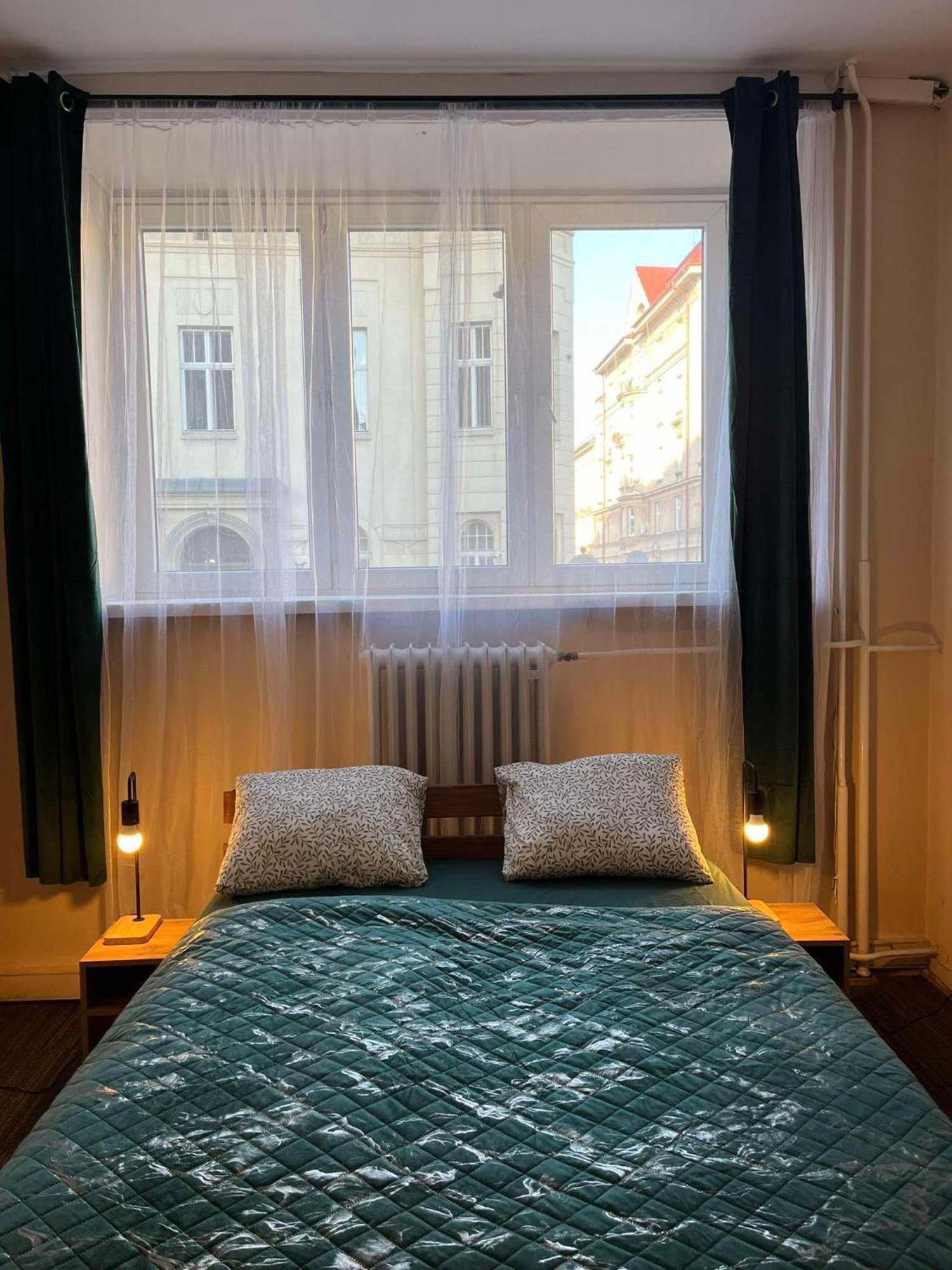 Tom Hostel Красков Екстериор снимка