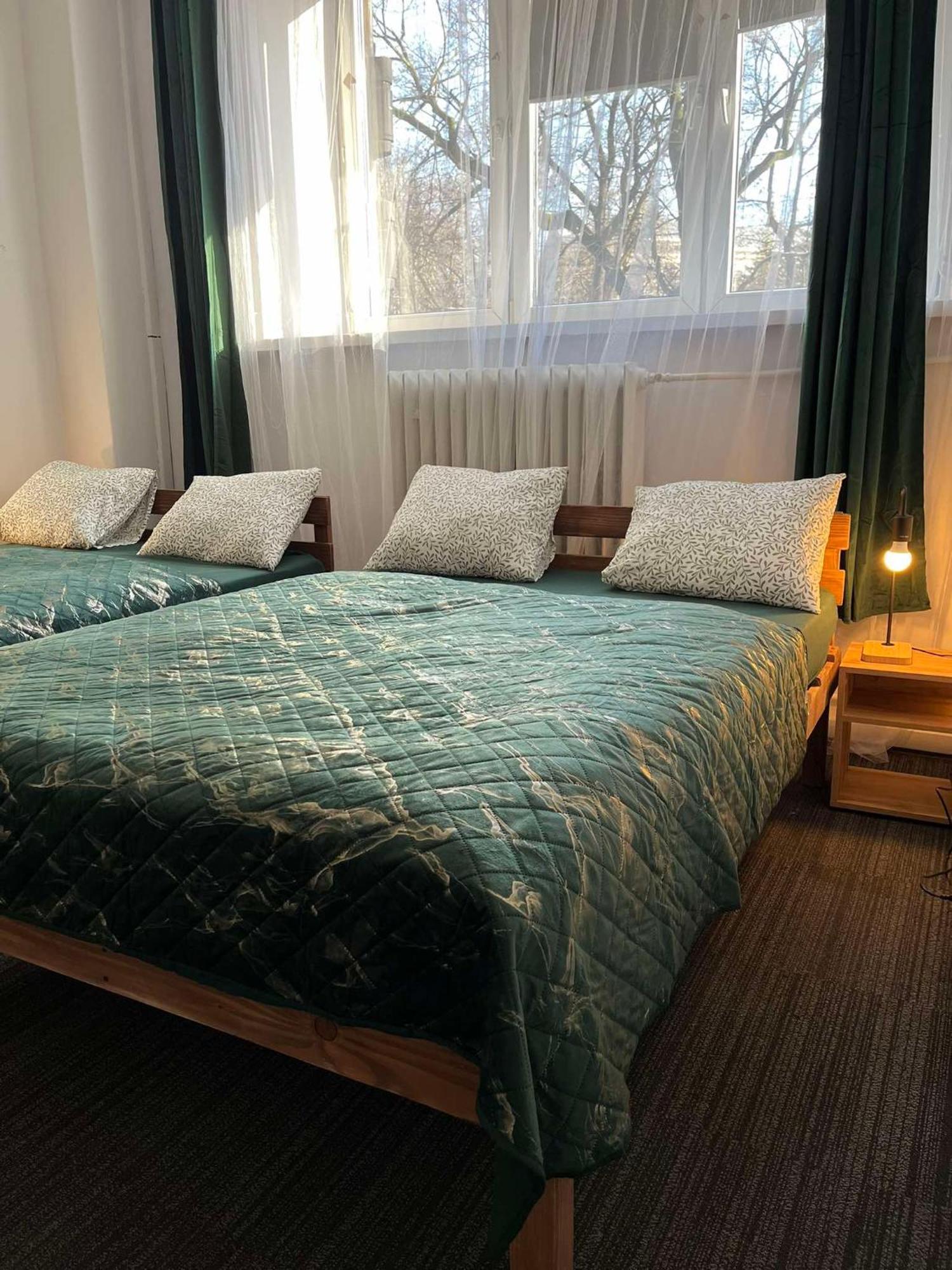 Tom Hostel Красков Екстериор снимка