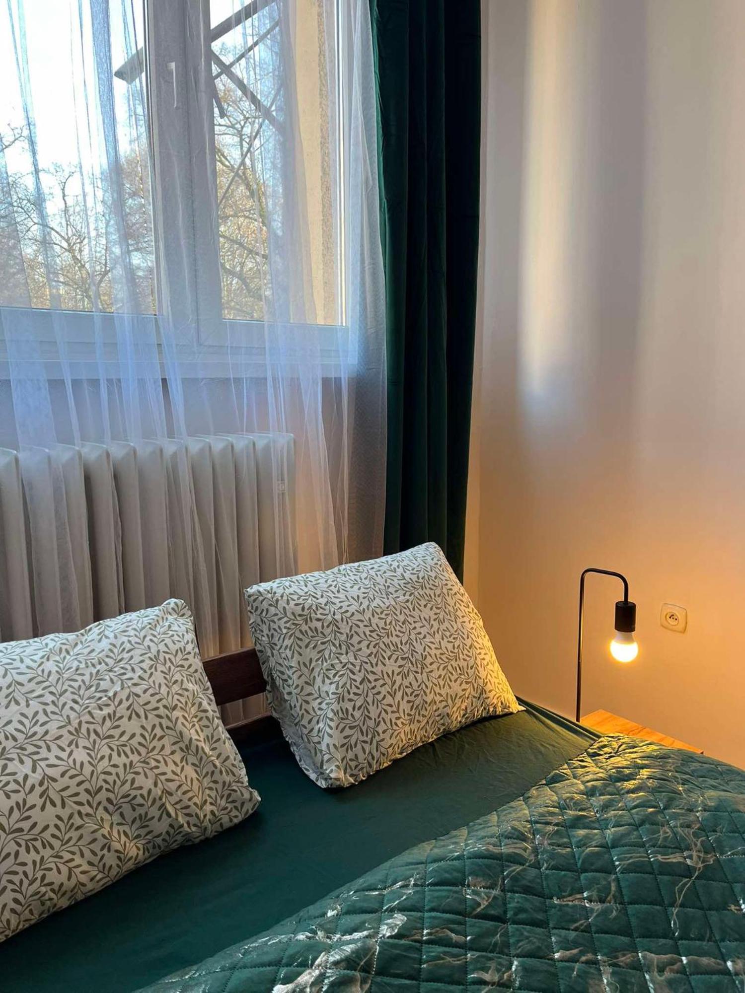 Tom Hostel Красков Екстериор снимка