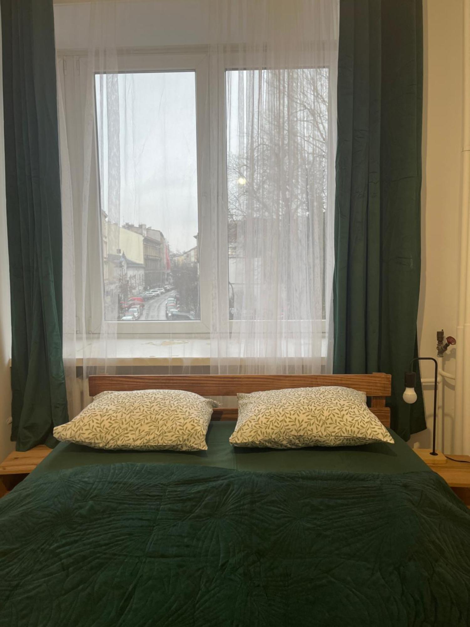Tom Hostel Красков Екстериор снимка