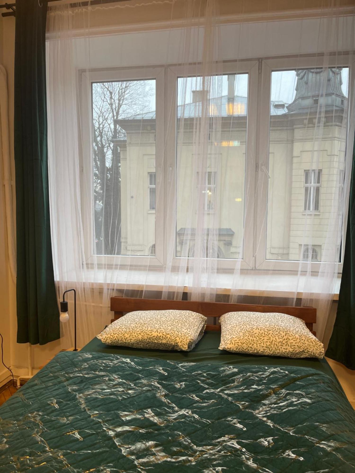 Tom Hostel Красков Екстериор снимка