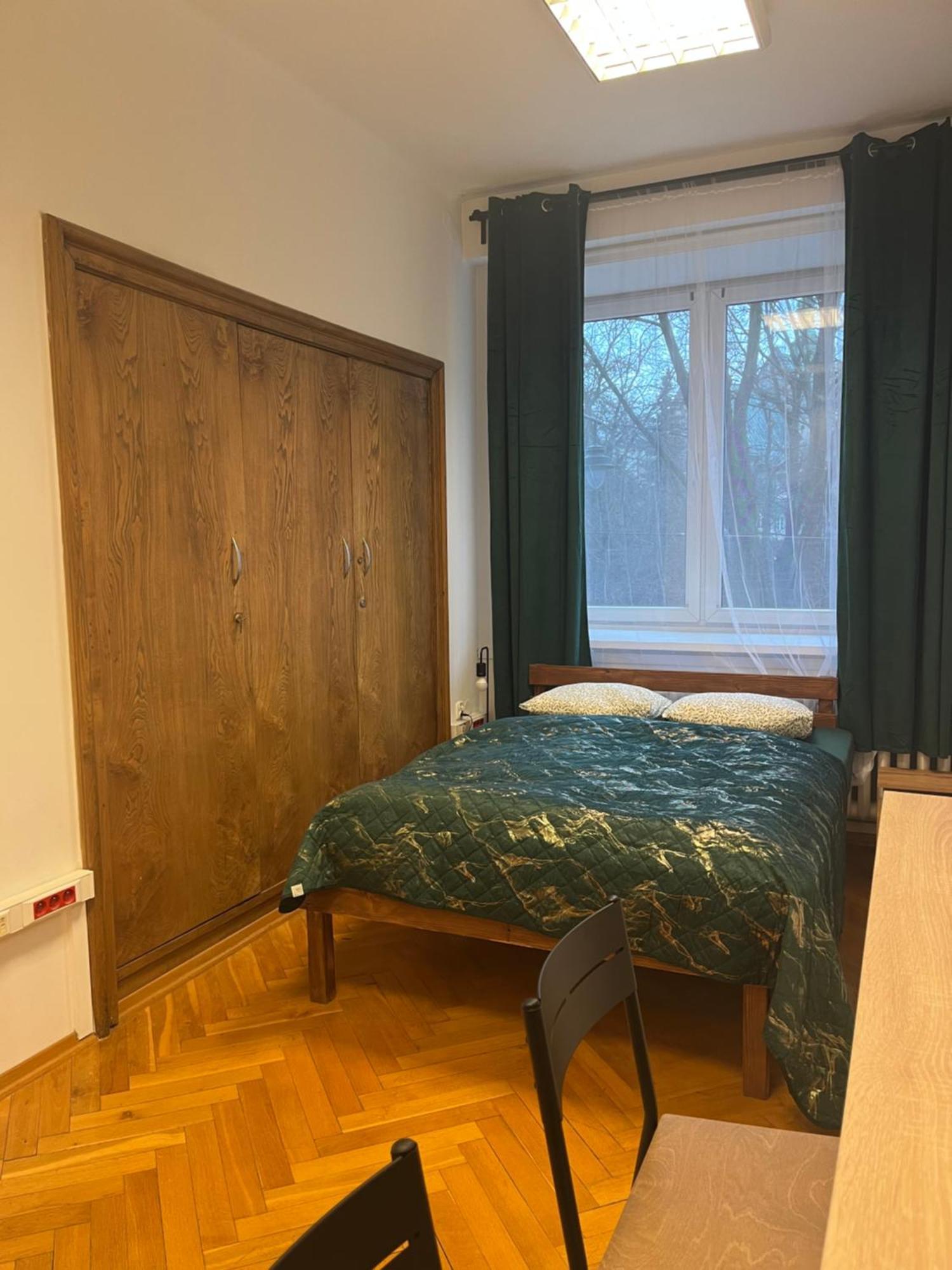 Tom Hostel Красков Екстериор снимка