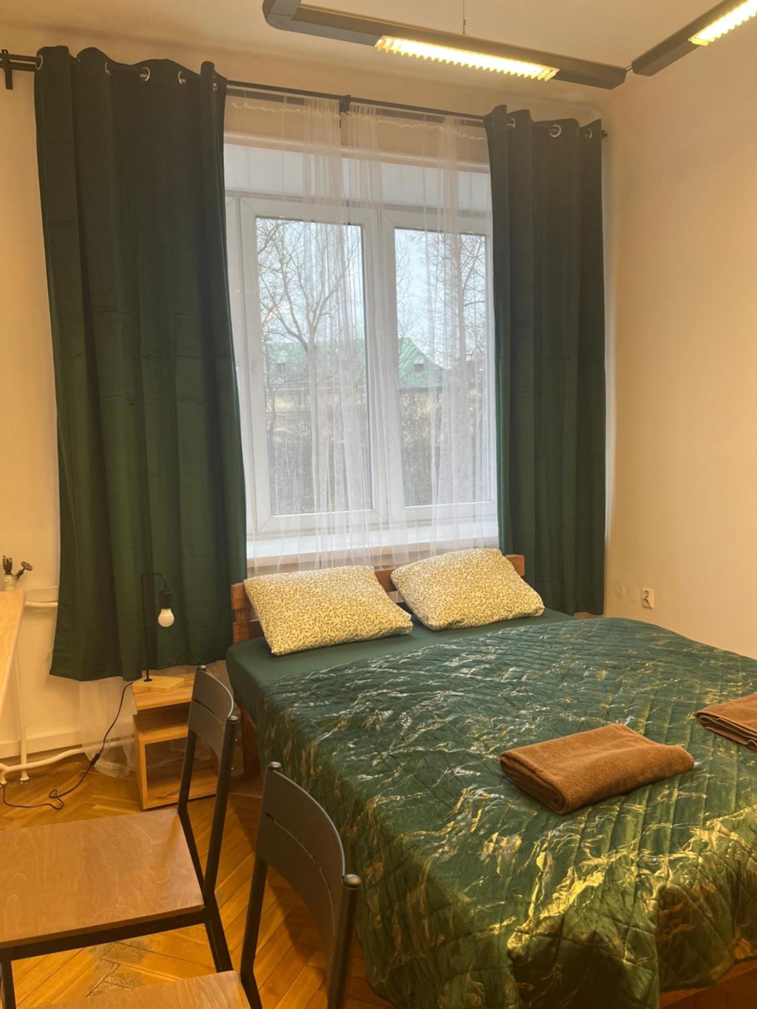 Tom Hostel Красков Екстериор снимка
